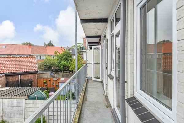 Medium property photo - Linnaeusstraat 37, 2522 GB Den Haag